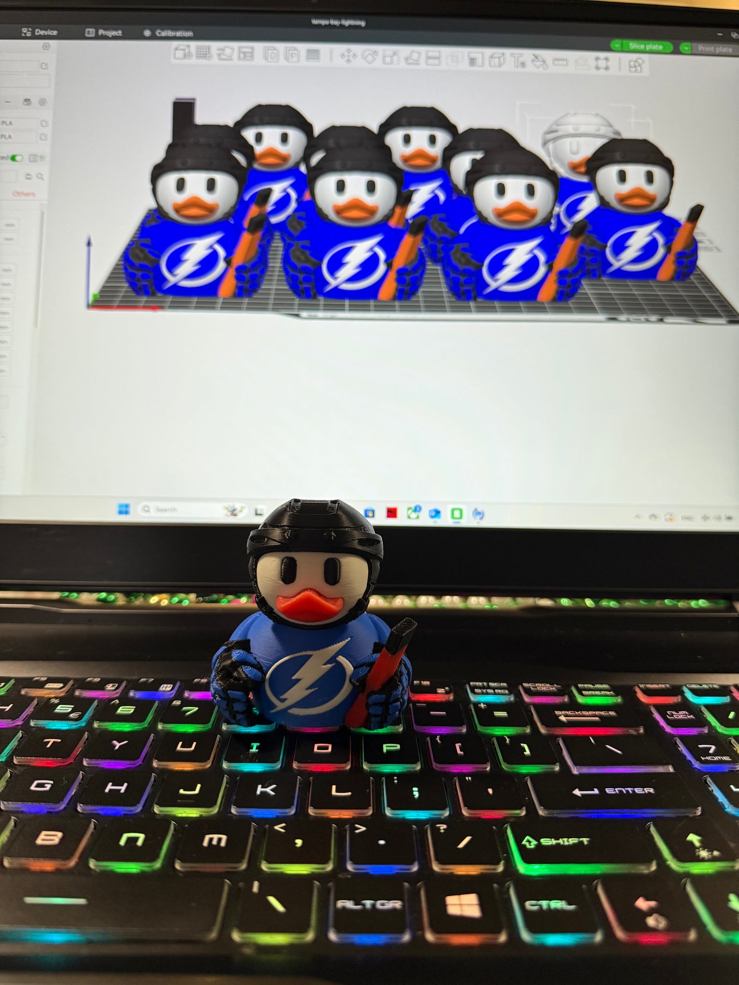 Rubber duck - Lightning