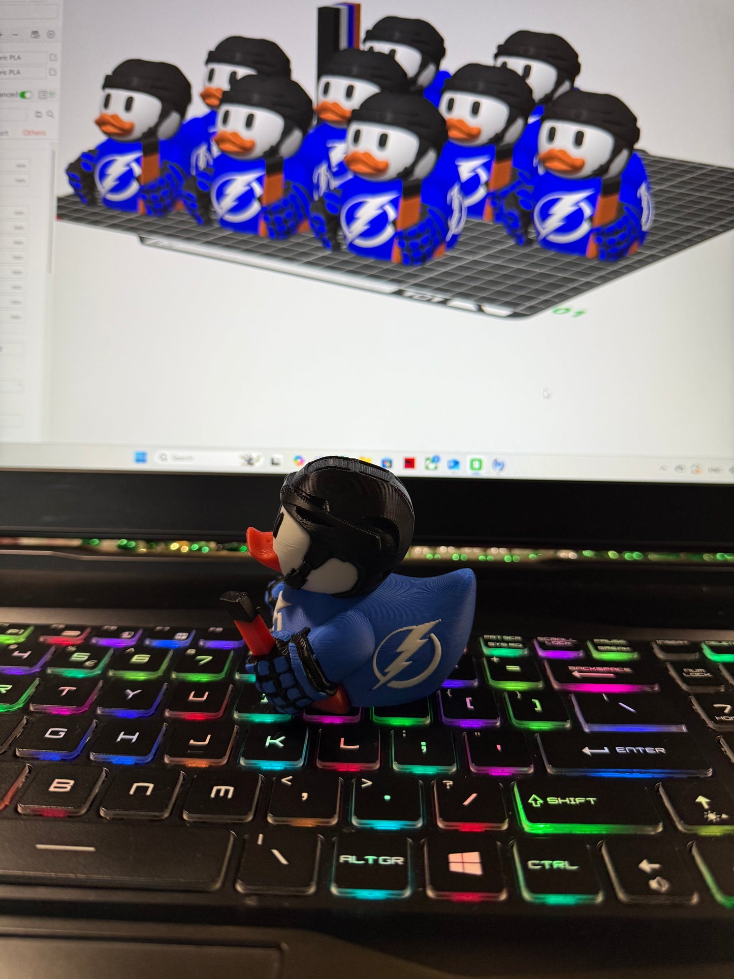 Rubber duck - Lightning